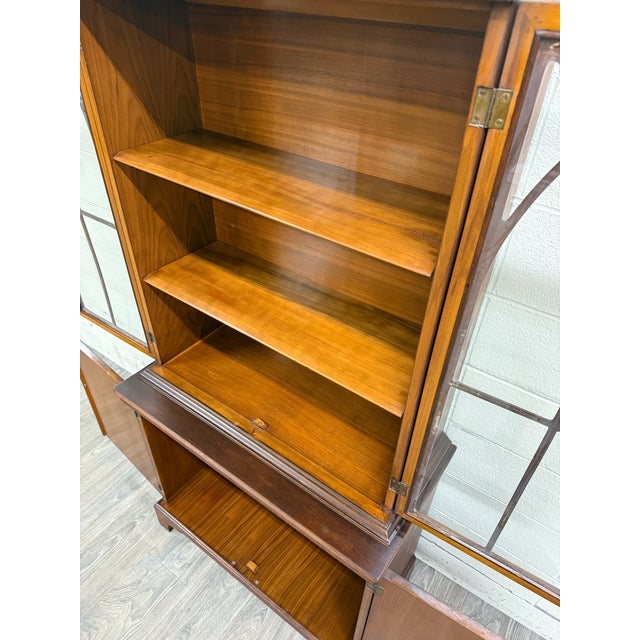Vintage Georgian Style Mahogany Bookcase Cabinet China Cabinet For Sale In Kansas City - Image 6 of 15