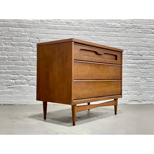 Mid-Century Modern Mid Century Modern Walnut Petite Dresser by Bassett Furniture Co., C. 1960s For Sale - Image 3 of 9