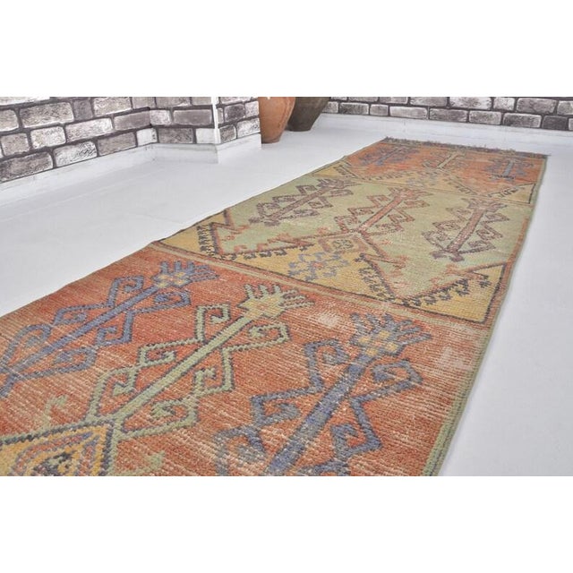 Turkish 1960s Neutral Entryway Runner Rug For Sale - Image 3 of 10