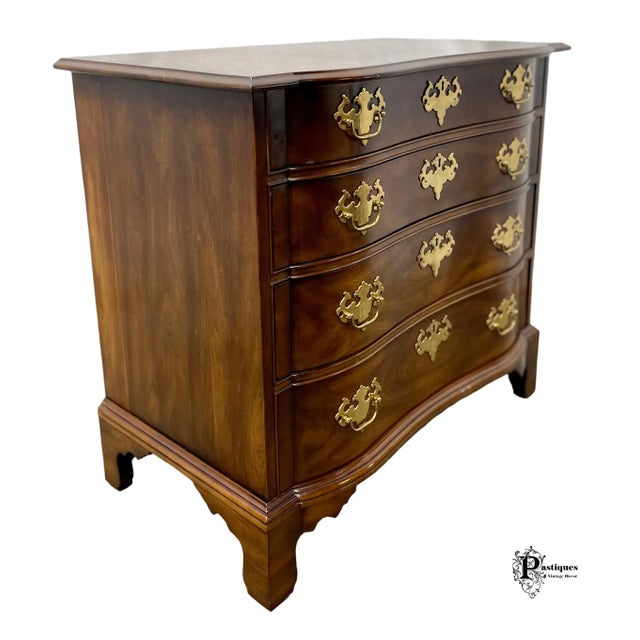 Wood Vintage Statton Chippendale Style Antique Oxford Chest Accent Chest / Commode For Sale - Image 7 of 13