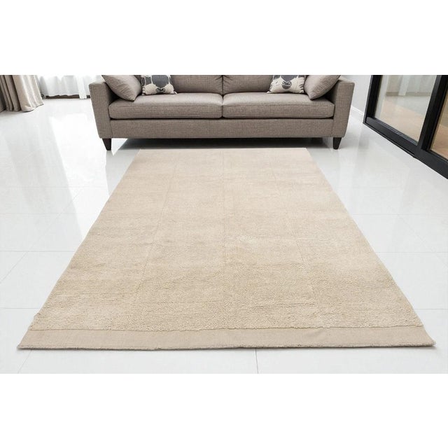 Off-white 1970s Turkish Organic Off White Wool Area Carpet For Sale - Image 8 of 9