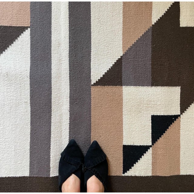 Vintage Geometric Rug by Artist Gerald Johnson For Sale - Image 4 of 7