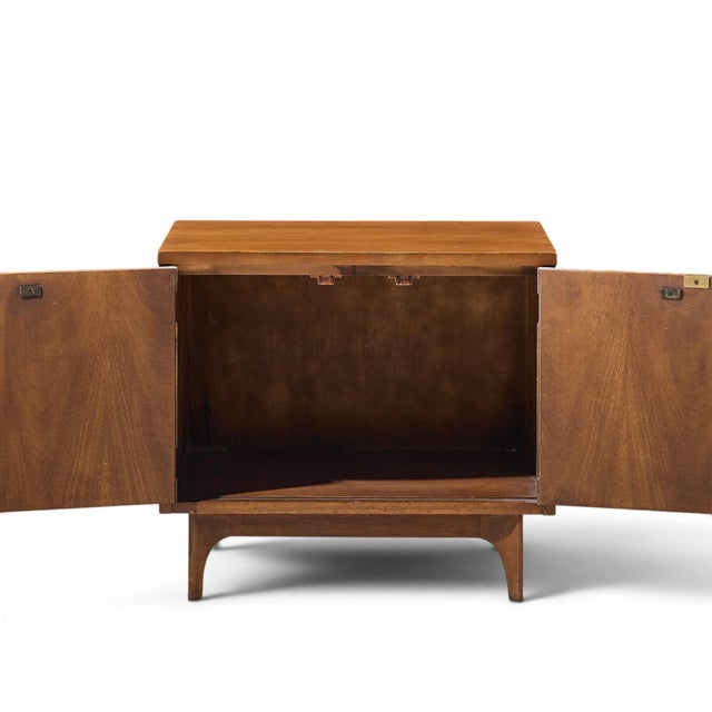 Brown Broyhill Brasilia Mid Century Walnut Commode Nightstands - Pair For Sale - Image 8 of 10
