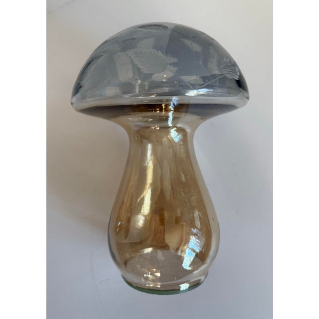 Light Gray Vintage Etched Art Glass Mushroom Light Smoky Gray and Amber Decorative Glass Sculpture For Sale - Image 8 of 12