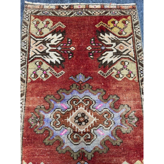 Turkish Yastik Rug 1'6" x 2'11" For Sale - Image 4 of 5
