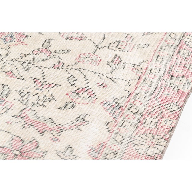 Turkish 1950s Authentic Faded Pink Turkish Rug For Sale - Image 3 of 10