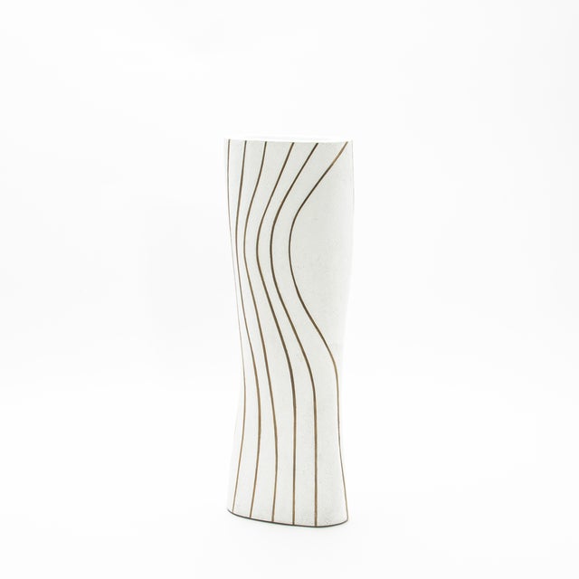 Modern Modern Vase in Shagreen With Brass Details by Kifu Paris For Sale - Image 3 of 6