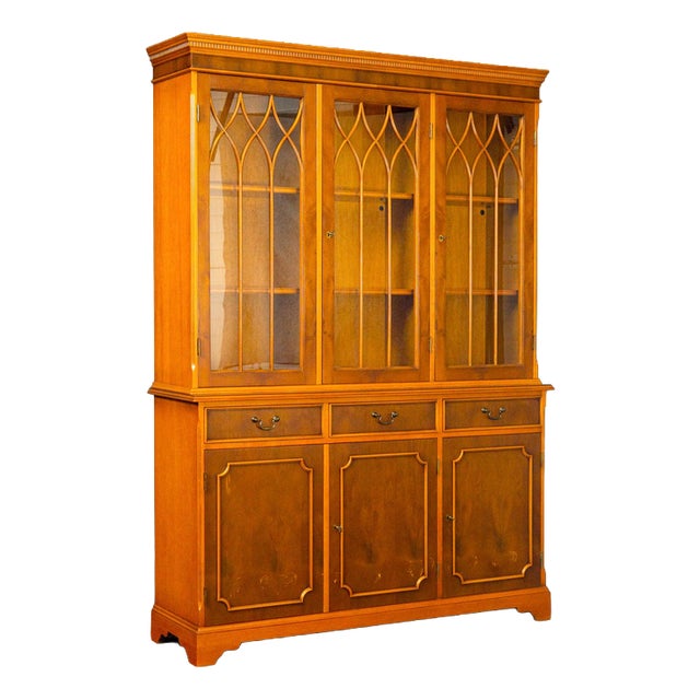 English Style Bookcase in Wood For Sale