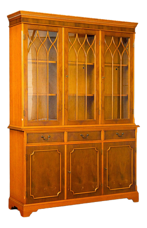 English Style Bookcase in Wood