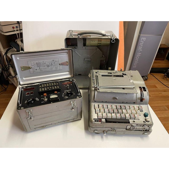 Electromechanical Wheel-Based Cipher Machine, 1950s For Sale - Image 6 of 15