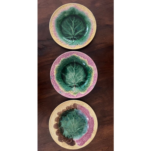 Victorian Etruscan Majolica Mable Leaf Wall Plate by Griffin Smith & Hill, 1880's For Sale - Image 3 of 8