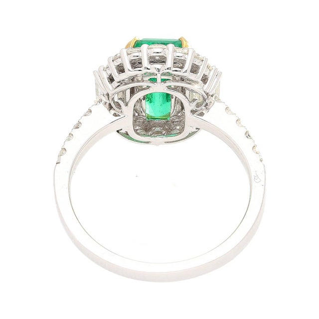 2.22 Carat Emerald Cut Natural Colombian 10mm Emerald & Baguette Diamond Ring Size 6 For Sale In Miami - Image 6 of 12