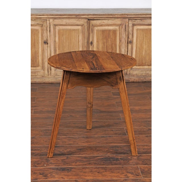 Brown English Turn of the Century Pine Cricket Table with Scalloped Apron, circa 1900 For Sale - Image 8 of 9