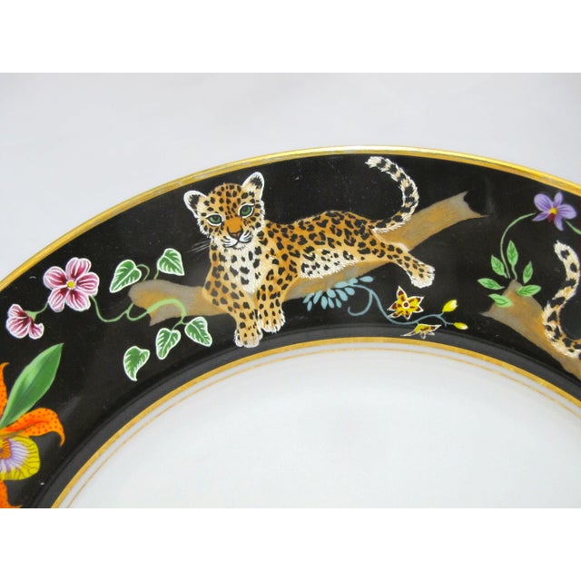 1980s Lynn Chase 1988 Safari Jaguar Jungle Cat 24 Karat 10 7/8" Dinner Plate Set of 4 For Sale - Image 5 of 11