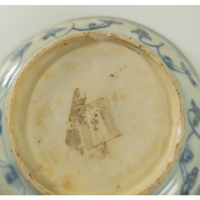 17th Century or Earlier Chinese Chinoiserie Ming Dynasty Export Blue and White Bowl For Sale - Image 11 of 11