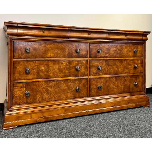 Ethan Allen Ethan Allen Townhouse Collection 9 Drawer Dresser For Sale - Image 4 of 12
