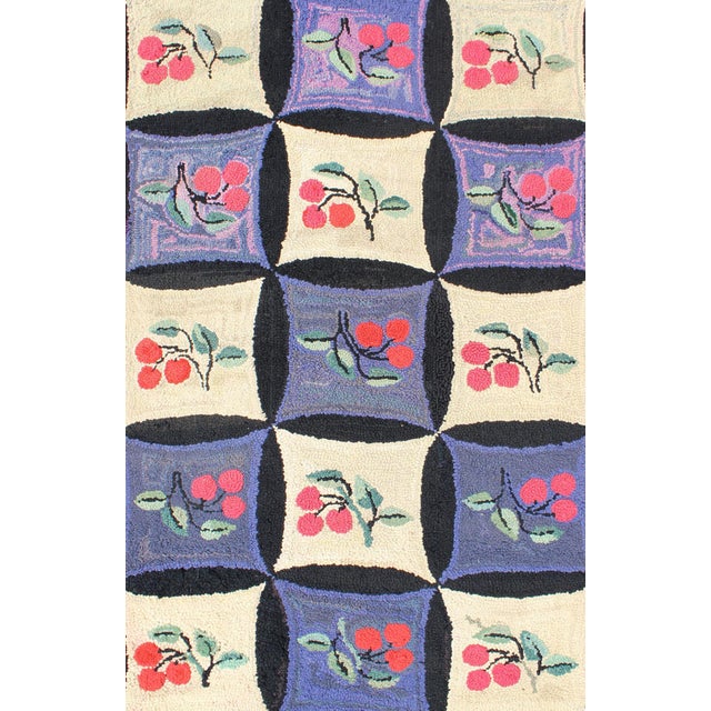 Early 20th Century Antique American Hooked Rug With All-Over Circles & Floral Quilt Design For Sale - Image 5 of 8