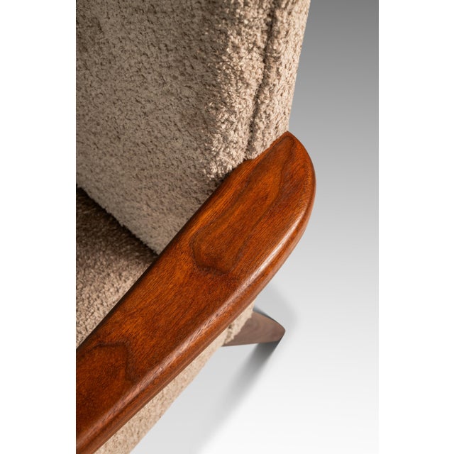 Rare Restored Mid-Century Modern Model C-108 Armchair in Walnut & Beige Bouclé Attributed to Jens Risom for Jens Risom Design, Usa, C. 1950s For Sale - Image 18 of 18