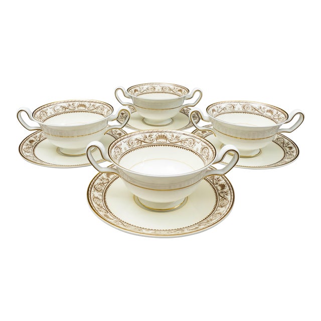 Mid 20th Century Wedgwood England Runnymede Cream Bone China Cream Soup Bowls & Saucers Set- 8 Pieces For Sale