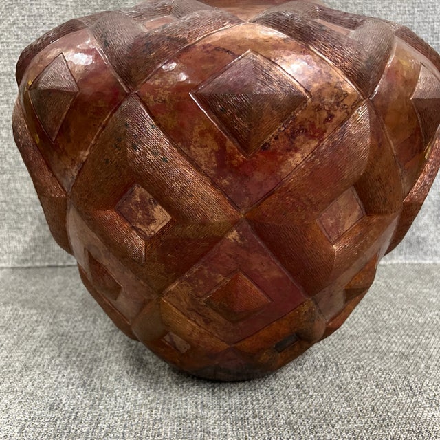 1980s 1980s Copper Hammered Large Vase For Sale - Image 5 of 5
