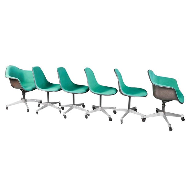 1970s Six Vintage Eames Herman Miller Swivel Shell Chairs on Casters 1970s For Sale - Image 5 of 12