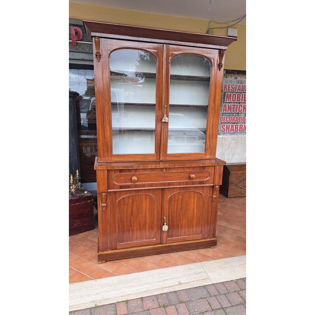 Wood English Bookcase in Mahogany For Sale - Image 7 of 7