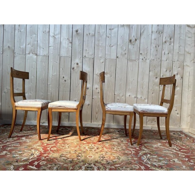 Artist: None Period: 20th century Style: Louis 16th, Directory Condition: Perfect condition Material: Solid wood Length:...