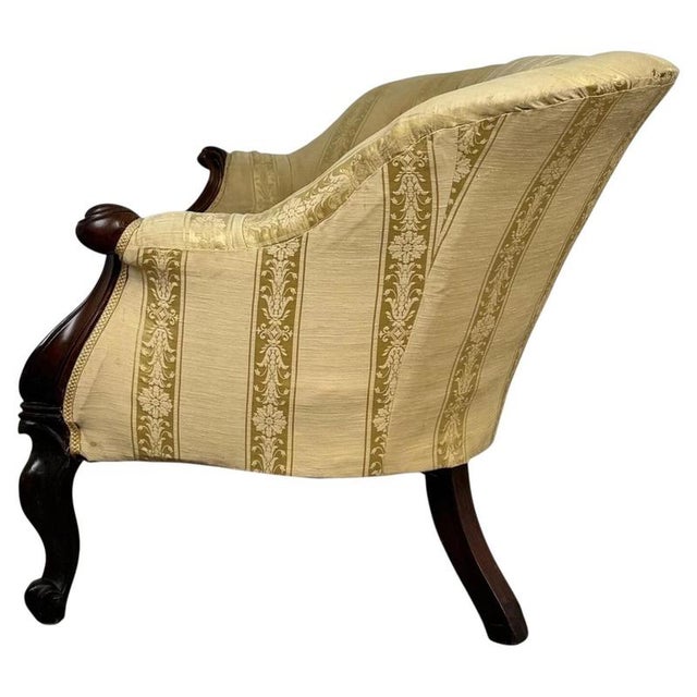 Gold 19th Century English Mahogany Settee For Sale - Image 8 of 15