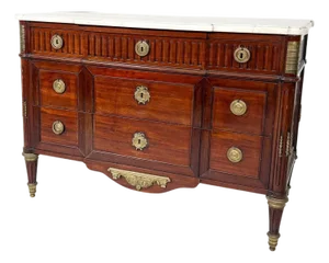 Louis XVI Chest of Drawers in Mahogany Veneer