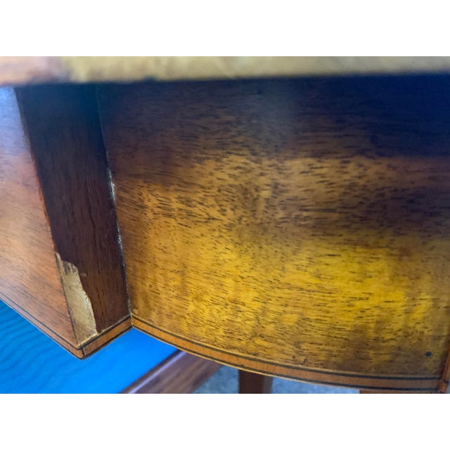 20th Century Hepplewhite Mahogany Dining Table For Sale - Image 14 of 14
