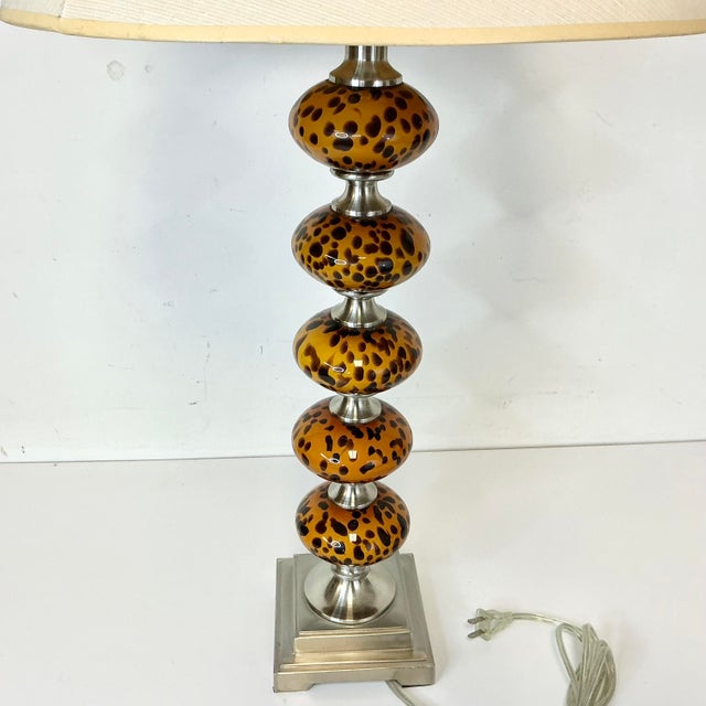 1980s Vintage Boho Chic Hollywood Regency Murano Style Tortoise Glass Stacking Bulbs Table Lamp For Sale - Image 13 of 13