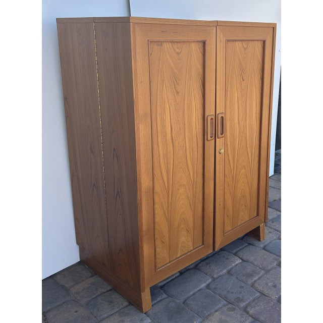Vintage 1960s "Magic Box" Teak Desk by Mummenthaler & Meier - Danish Modern For Sale In Las Vegas - Image 6 of 11