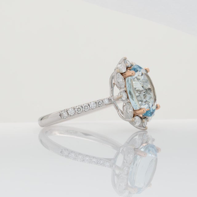 3.2Ct Aquamarine Ring With Natural Diamonds Accents: Solid 14k Dual Gold, Size 6.75 For Sale In Columbus - Image 6 of 8