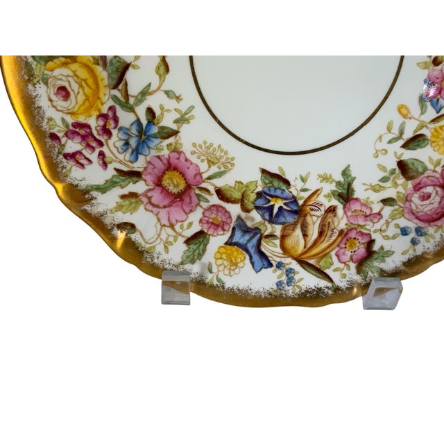 Hammersley Vintage Hammersley "Queen Anne" Bone China 9" Coupe Luncheon Plate Made in England 1940s-1950s For Sale - Image 4 of 7