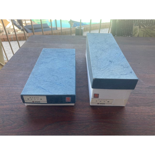 Ceramic Vintage Shozan Kiln Kutani Bowls & Plates - Set of 4 For Sale - Image 7 of 7