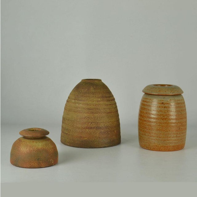 Mobach Studio Pottery Vases in Beehive Shape, 1970s, Set of 3 For Sale - Image 4 of 18