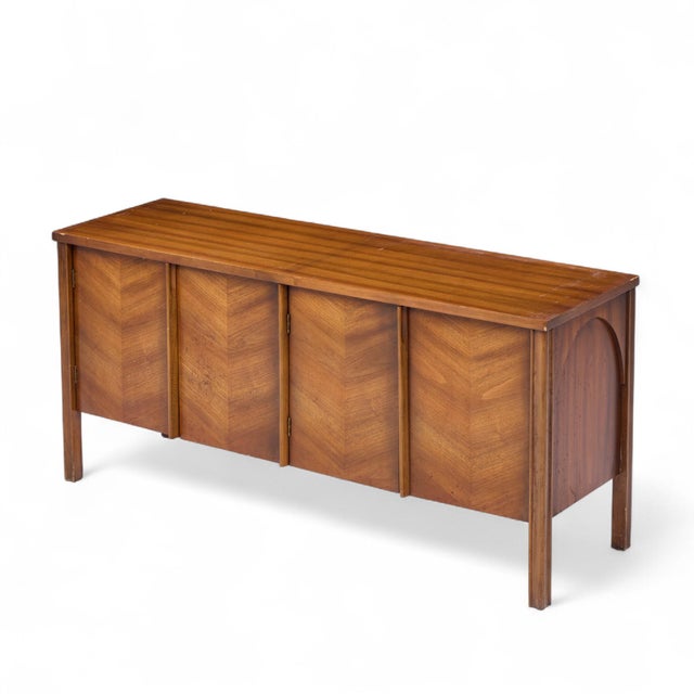 Kent Coffey Perspecta Mid 20th Century Walnut Buffet Credenza For Sale - Image 9 of 9