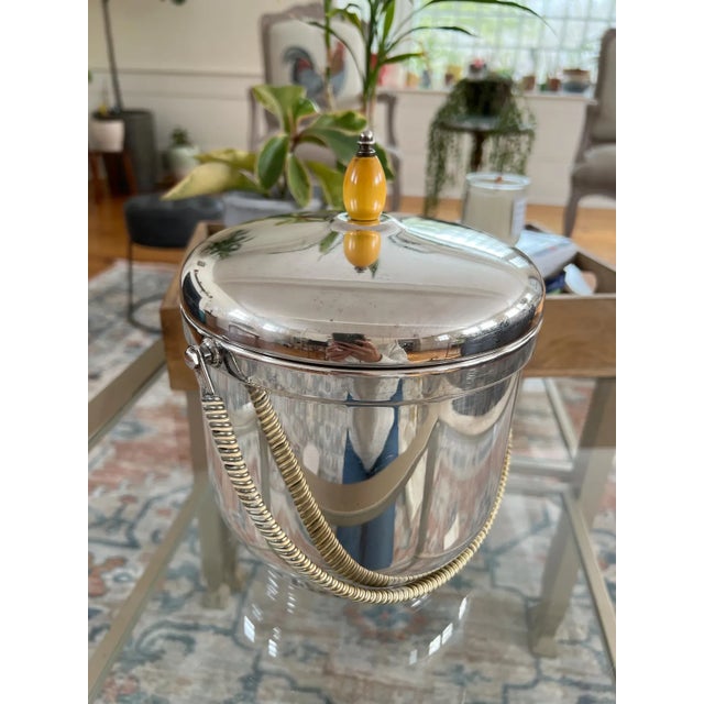 Pyrex Vintage Mid-Century Modern Sheffield Silver Co., Usa Ice Bucket With Glass Insert For Sale - Image 4 of 10