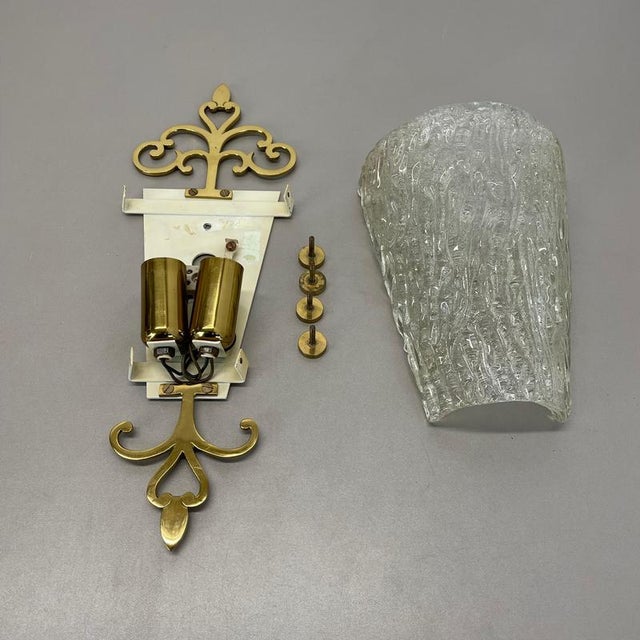 Gold Brass and Ice Glass Wall Light in the style of Kalmar, Germany 1970s For Sale - Image 8 of 18