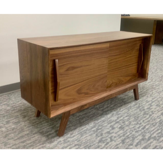 Mid-Century Modern Walnut Credenza For Sale - Image 9 of 12