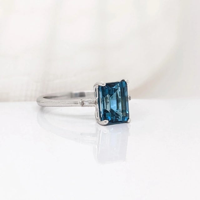2.3ct London Blue Topaz Ring with Earth Mined Diamonds in Solid 14K Gold EM 8x6mm For Sale In Columbus - Image 6 of 7