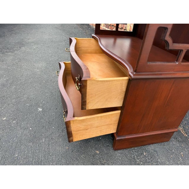 Vintage Chippendale Carved Mahogany Fretwork Open Bookcase / Bookshelf For Sale - Image 12 of 14