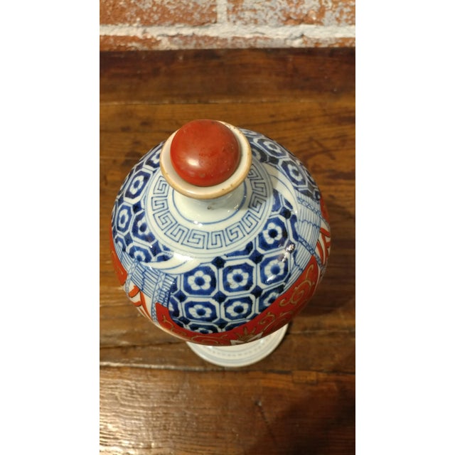 Japanese Imari Porcelain Bottle & Stopper For Sale In Los Angeles - Image 6 of 10