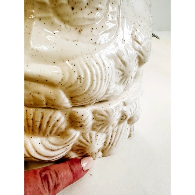 Vintage Pair of White Ceramic Coastal Conch Shell Lamps For Sale - Image 11 of 12