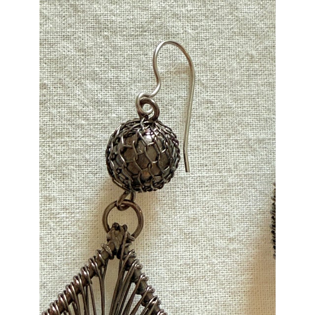 Contemporary Vintage 1980s 1990s Brutalist Boho Gunmetal Wire Mesh Teardrop Earrings For Sale - Image 3 of 6