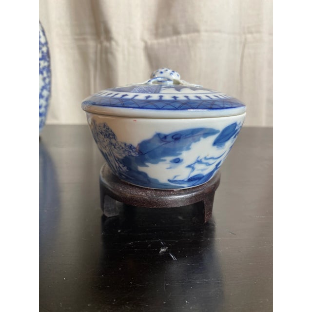 Vintage Blue and White Chinese Export Ceramic Box For Sale In Baltimore - Image 6 of 8