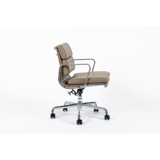 Taupe Eames for Herman Miller Tan Taupe Leather Office Chair 2000s For Sale - Image 8 of 12