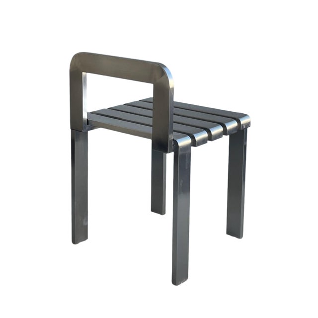 Mid-Century Modern Tara Silver Metal Chair For Sale - Image 3 of 5