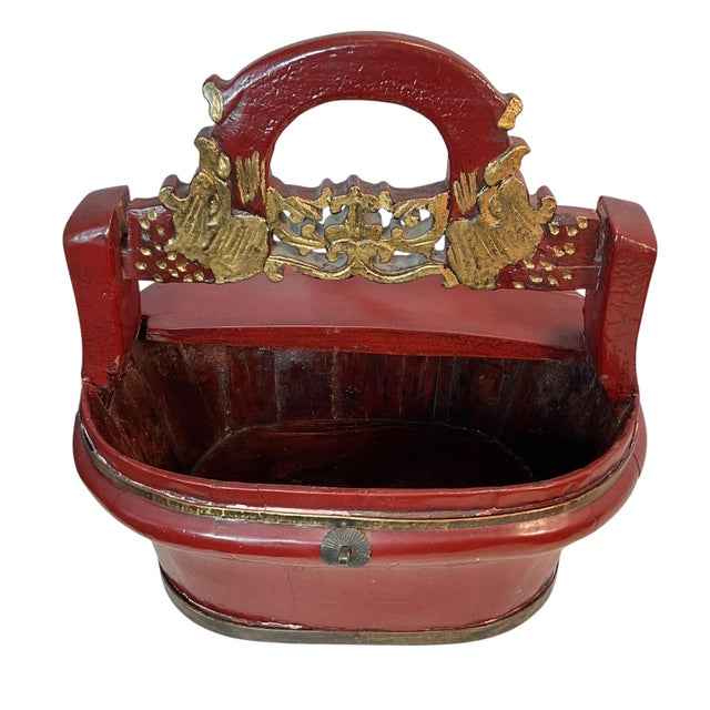 19th Century Traditional Chinese Red Lacquer and Gilt Gold Wooden Wedding Basket For Sale - Image 16 of 17