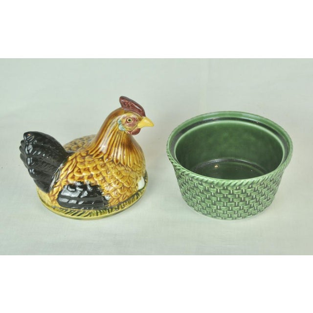 Ceramic Chicken-Shaped Egg Cup with Green Base, 1970s For Sale - Image 7 of 9